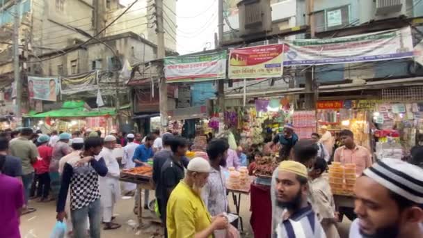 孟加拉国达卡广袤拥挤的食品市场 慢动作 — 图库视频影像