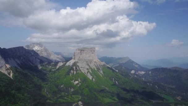 Mont Aiguille Vercors High Plateaus Een Mooie Dag Panoramisch Regionaal — Stockvideo