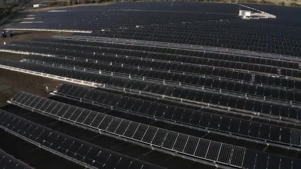 Volando Sobre Una Planta Fotovoltaica Los Andes Chile — Vídeo de stock
