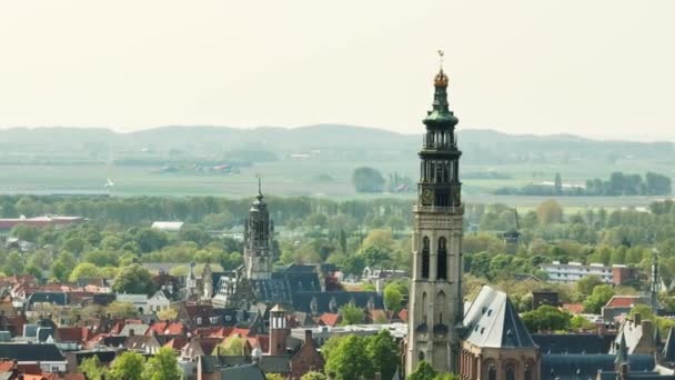 Чудовий Повітряний Знімок Середньовічної Дзвіниці Старому Місті Мідделбург Нідерланди Дюнами — стокове відео
