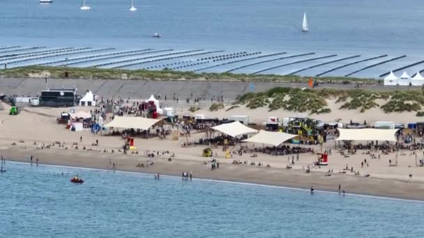 Gente Disfruta Del Evento Playa Holandesa — Vídeos de Stock