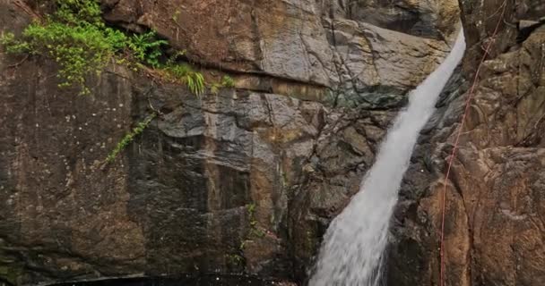 Caldera Panama Aerial Niedrigwinkel Drohne Fliegt Bach Des Jagatta Wasserfalls — Stockvideo