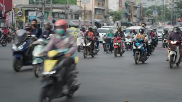 曼谷市摩托车交通在泰国 空气污染 — 图库视频影像