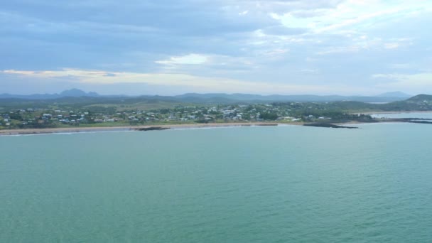 Drone Aerial Queensland Emu Park Beach Town Coastline Australia — Stok Video