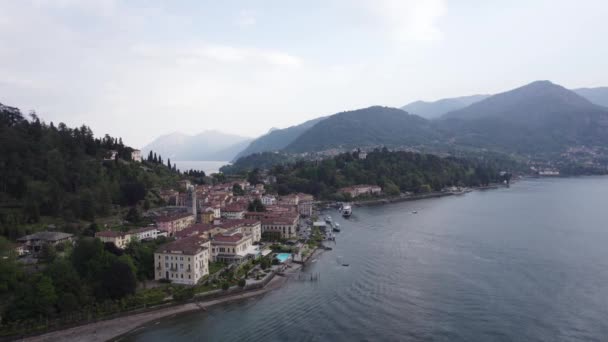 意大利科莫湖畔贝拉吉奥五星级豪华酒店的空中景观 — 图库视频影像