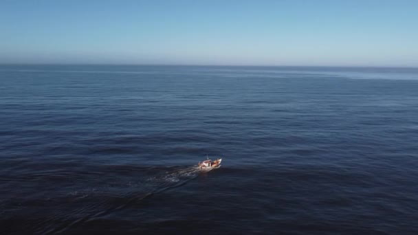 Barco Pirata Navegando Para Robar Marineros Océano Atlántico Uruguay — Vídeo de stock