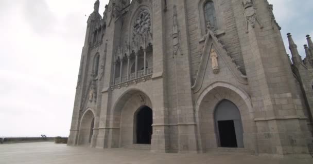 스페인 바르셀로나에 Expiatori Del Sagrat Core 아름다운 가톨릭 — 비디오