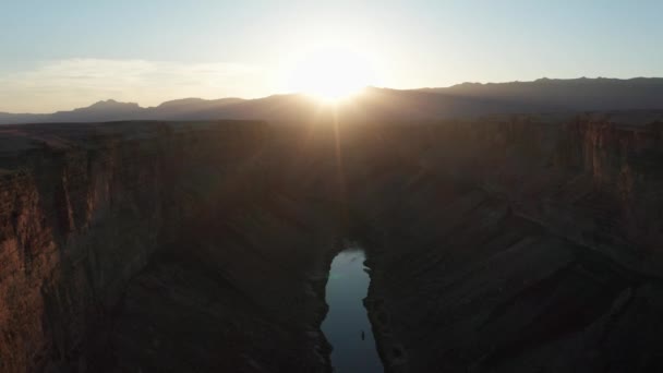 Kinematografický Snímek Nad Mramorovým Kaňonem Řeka Colorado Jak Slunce Sedí — Stock video