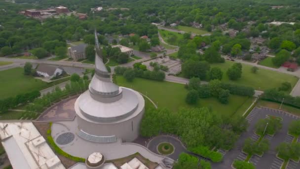 Drone Aerial Temple Independence Missouri Church Christ Community Christ Remnant — Stock Video