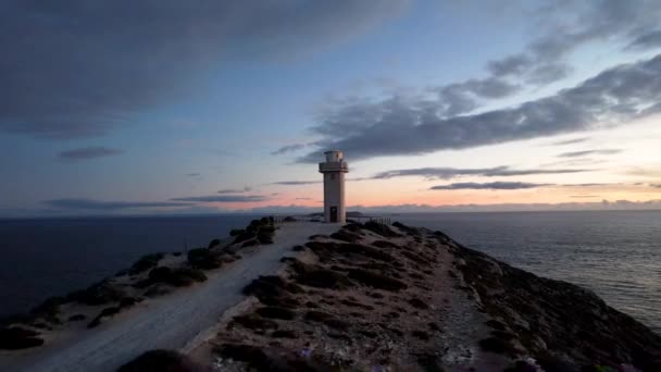 Cape Spencer Vuurtoren Promontory Scenic Zonsondergang Achtergrond Dramatische Hemel Luchtfoto — Stockvideo