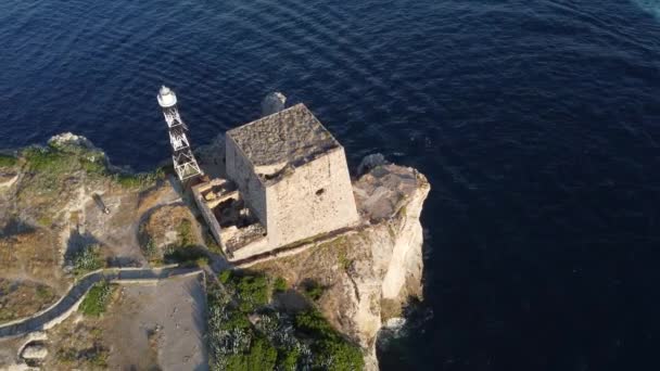 Körben Repül Sorrento Világítótorony Körül Punta Campanella Olaszország — Stock videók