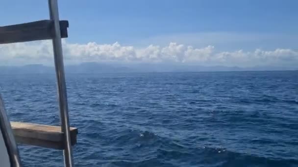 Barca Vela Acque Tropicali Dell Oceano Vista Poppa Isola Bali — Video Stock
