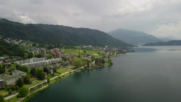 Політ Через Озеро Цуг Швейцарії Горами Задньому Плані — стокове відео