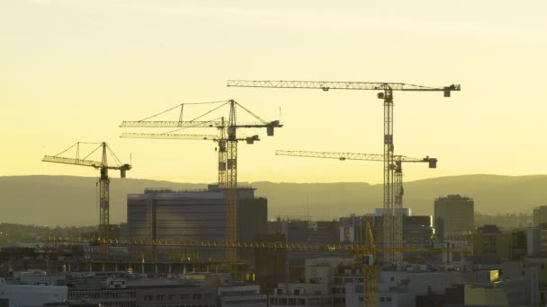Grúas Ciudad Movimiento Construcción Casas Edificios Oslo — Vídeo de stock