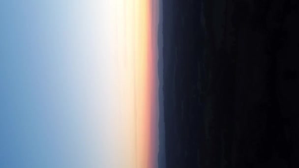 Verticaal Schot Kleurrijke Zonsondergang Hemel Boven Het Platteland West Sussex — Stockvideo