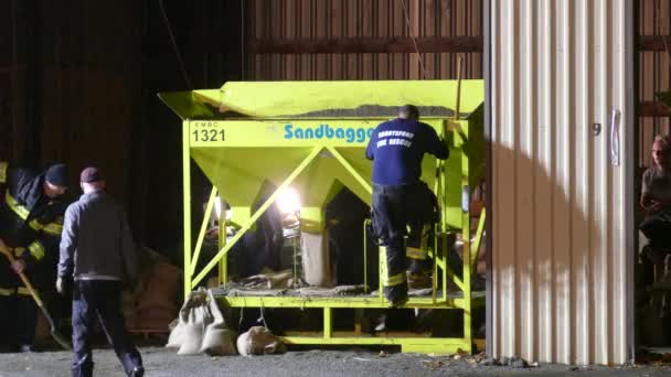 Automatisk Sandsäck Fyllningsmaskin Lägga Upp Abbotsford British Columbia — Stockvideo