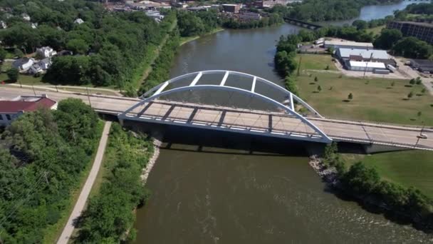 Widok Lotu Ptaka Morgan Street Bridge Przedmieścia Rockford Usa Dron — Wideo stockowe