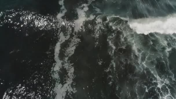 Top View Raging Surfing Waves Shore Paredon Buena Vista Escuintla — Stockvideo