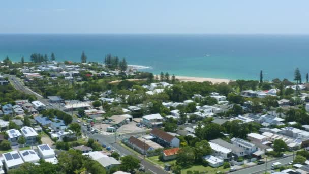 Letecký Dron Nad Malým Pobřežním Městem Pláže Modrým Oceánem Austrálie — Stock video