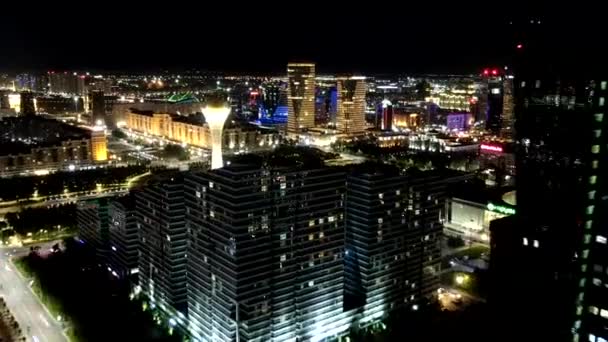 Aerial Noc Hiperlapse Nad Astana Nur Sultan Kierunku Kultowego Bayterek — Wideo stockowe