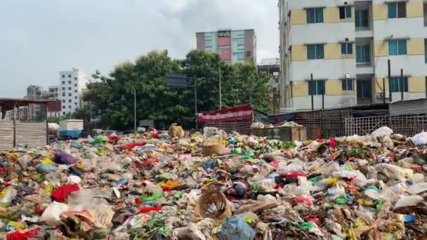 バングラデシュのゴミ捨て場 環境汚染だ 地球温暖化問題 — ストック動画