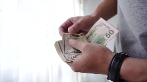 Ruce Počítají Hodně Peněz — Stock video