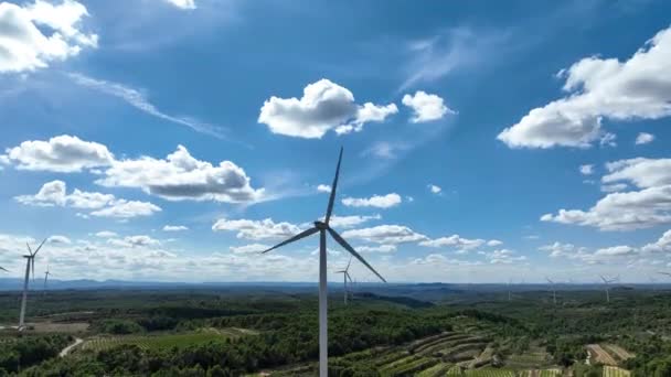 Katalonya Spanya Daki Coll Moro Dönen Rüzgar Türbinlerinin Sinematik Ters — Stok video