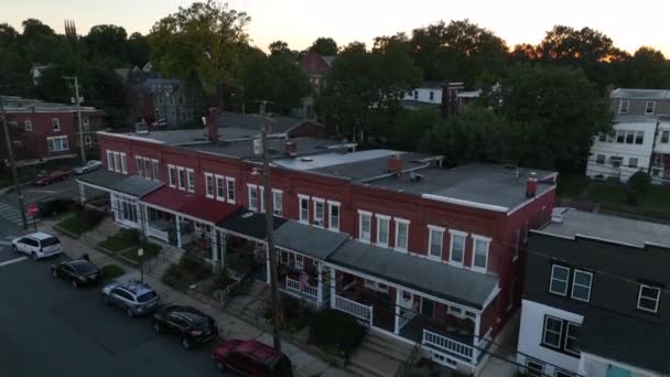 Affordable Housing Lancaster Pennsylvania Story Brick Homes Quiet Street Rising — Stock Video
