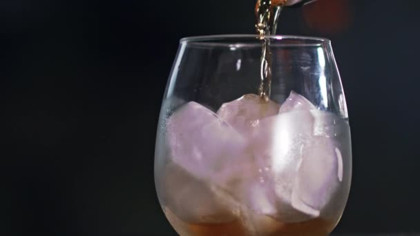 Pouring Refreshing Ice Tea Bottle Large Glass Full Ice — Stock Video