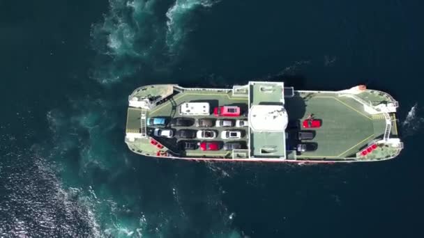 Вид Сверху Высоты Птичьего Полета Транспортные Вагоны Морской Воде Выстрел — стоковое видео
