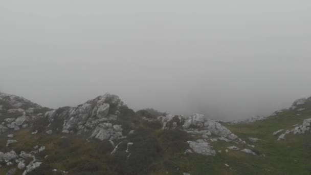 Veduta Aerea Del Parco Naturale Urkiola Con Nebbia Mattutina Vizcaya — Video Stock