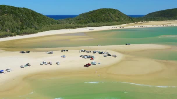 Letecký Drone Nad 4Wd Auta Sandy Beach Camping Nastavení Australském — Stock video