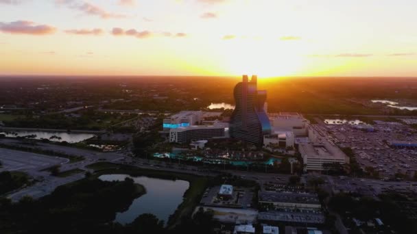 Vista Aerea Intorno Resort Seminole Hard Rock Casino Durante Tramonto — Video Stock