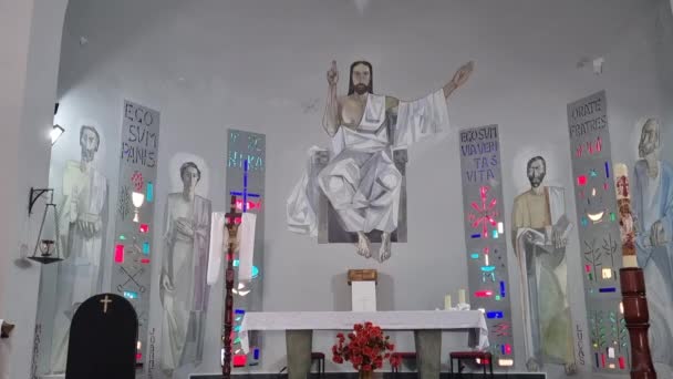 Interior Rodado Con Cristo Fondo Única Iglesia Católica Laayoune Aaiún — Vídeo de stock