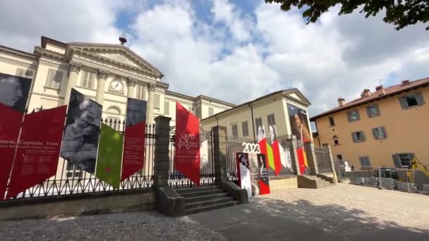 イタリアのベルガモ市にあるAccademia Carara美術館とギャラリー — ストック動画