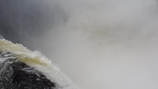 Disparo Estático Alto Ángulo Agua Que Cae Cascada Generando Vapor — Vídeo de stock