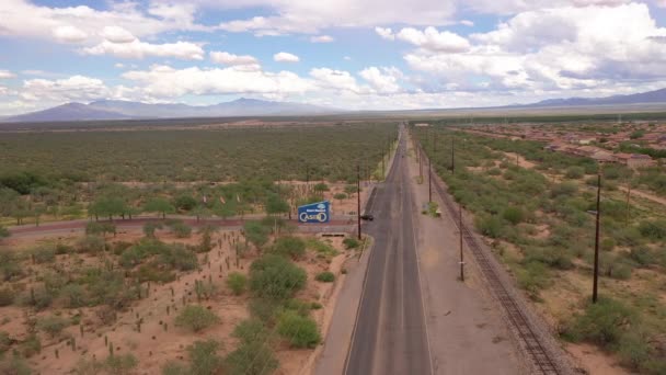 アリゾナ州ツーソンに近い砂漠のダイヤモンドカジノ 空中風景 — ストック動画