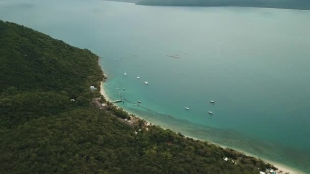Drone Aerea Fitzroy Isola Resort Tropicale Blu Acqua Isola Pan — Video Stock