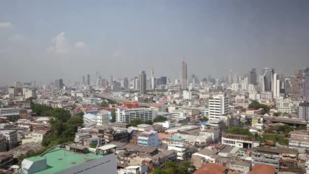 Kilátás Felhőkarcoló Vízszintes Vonal Felett Bangkok Város Nyári Nappal — Stock videók