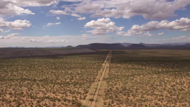 Cesta Vedoucí Dálky Rozlehlé Jižní Arizoně Dron Pozpátku — Stock video