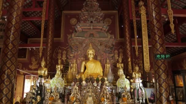 Vue Statue Bouddha Dans Temple Dans Nord Lanna Style Thaï — Video