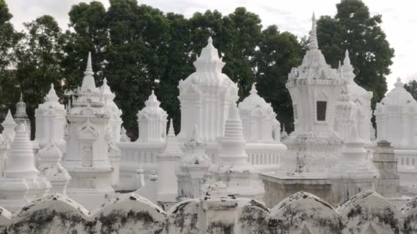 Many Ancient Stupa Pagoda Wat Suan Dok Temple Landmark Famous — Vídeo de Stock