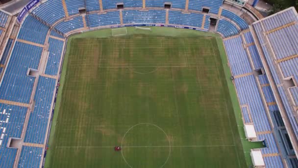 Estadio Jos Rico Prez Hercules Home Field アリカンテ スペイン 緑の草と青のスタンドの空中ビュー — ストック動画