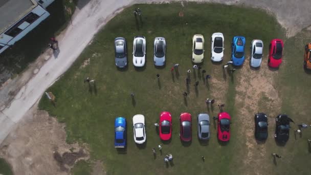 Top View Supercars Lined Parking Area Next Flamborough Head Lighthouse — Stockvideo