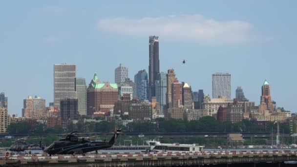 Atterraggio Elicottero Una Piattaforma Manhattan New York — Video Stock