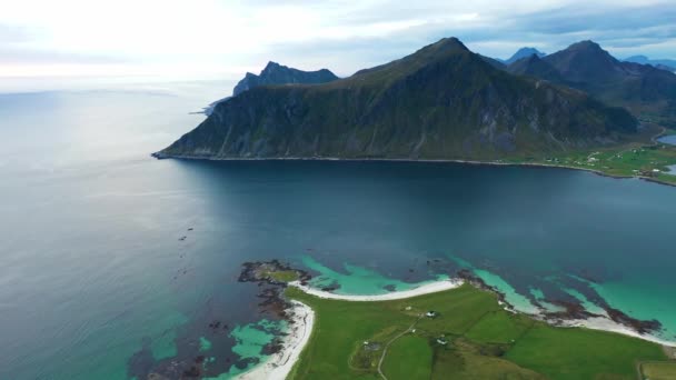Letecký Pohled Bílou Písečnou Pláž Lofotenských Ostrovech Norsko — Stock video