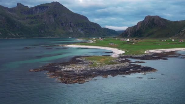 Εκπληκτική Παραλία Λευκή Άμμο Στο Lofoten Νορβηγία — Αρχείο Βίντεο