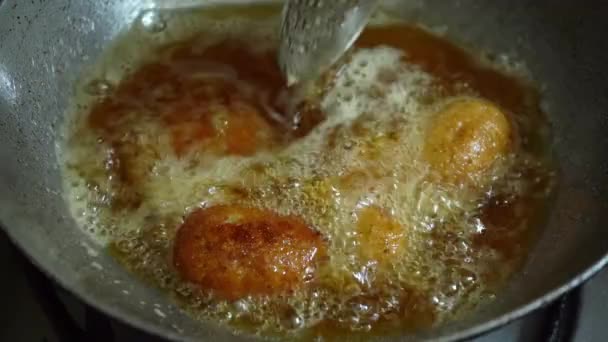 Potato Cutlet Dish Sizzles Deep Frying Pan High Angle — Stock Video