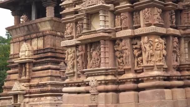 Detail Uměleckých Děl Chrámu Khajuraho Indii Naklonit — Stock video