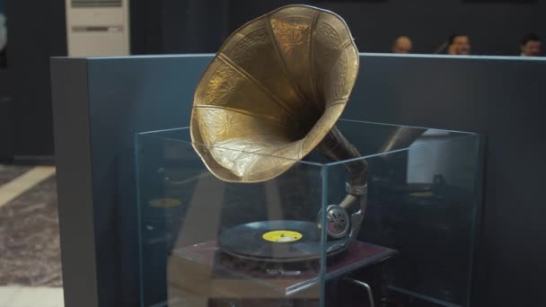 哈勃文化博物馆展出的留声机 — 图库视频影像
